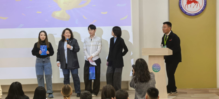 Студентка АГИКИ одержала победу в деловой игре на фестивале профессий