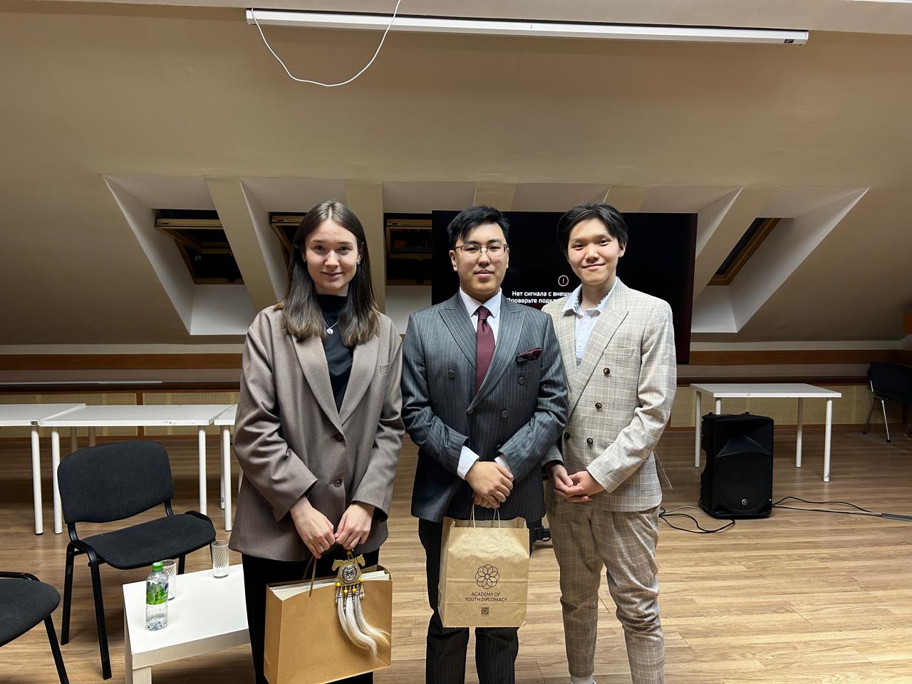 Студент АГИКИ представил Якутию на встрече с Академией молодежной дипломатии в Казани